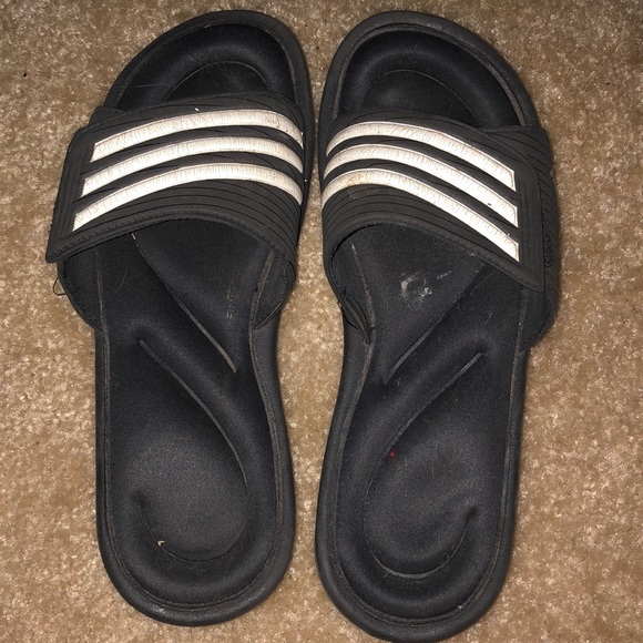 Adidas slides - Picture 1 of 2